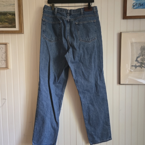 L.L Bean Men's Classic Fit 100% Cotton Blue Jeans - Picture 5 of 9